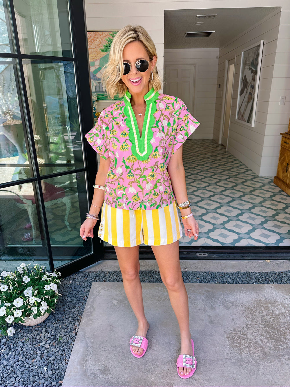 CALL ME WONDERFUL FLORAL VNECK TOP - PINK/GREEN