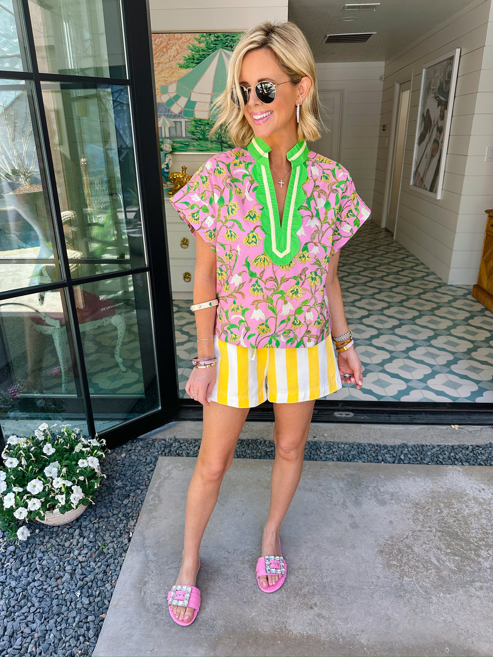 CALL ME WONDERFUL FLORAL VNECK TOP - PINK/GREEN