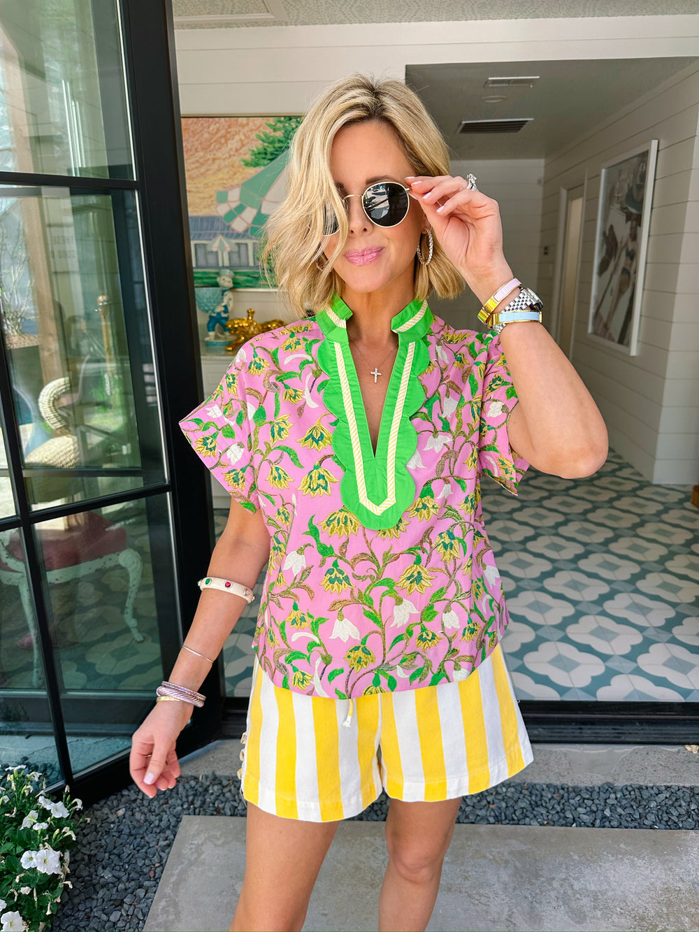 CALL ME WONDERFUL FLORAL VNECK TOP - PINK/GREEN