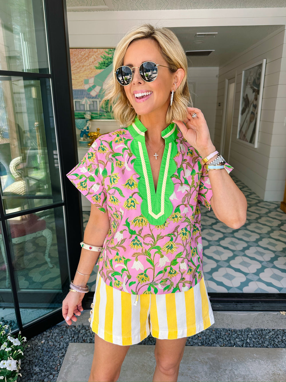 CALL ME WONDERFUL FLORAL VNECK TOP - PINK/GREEN