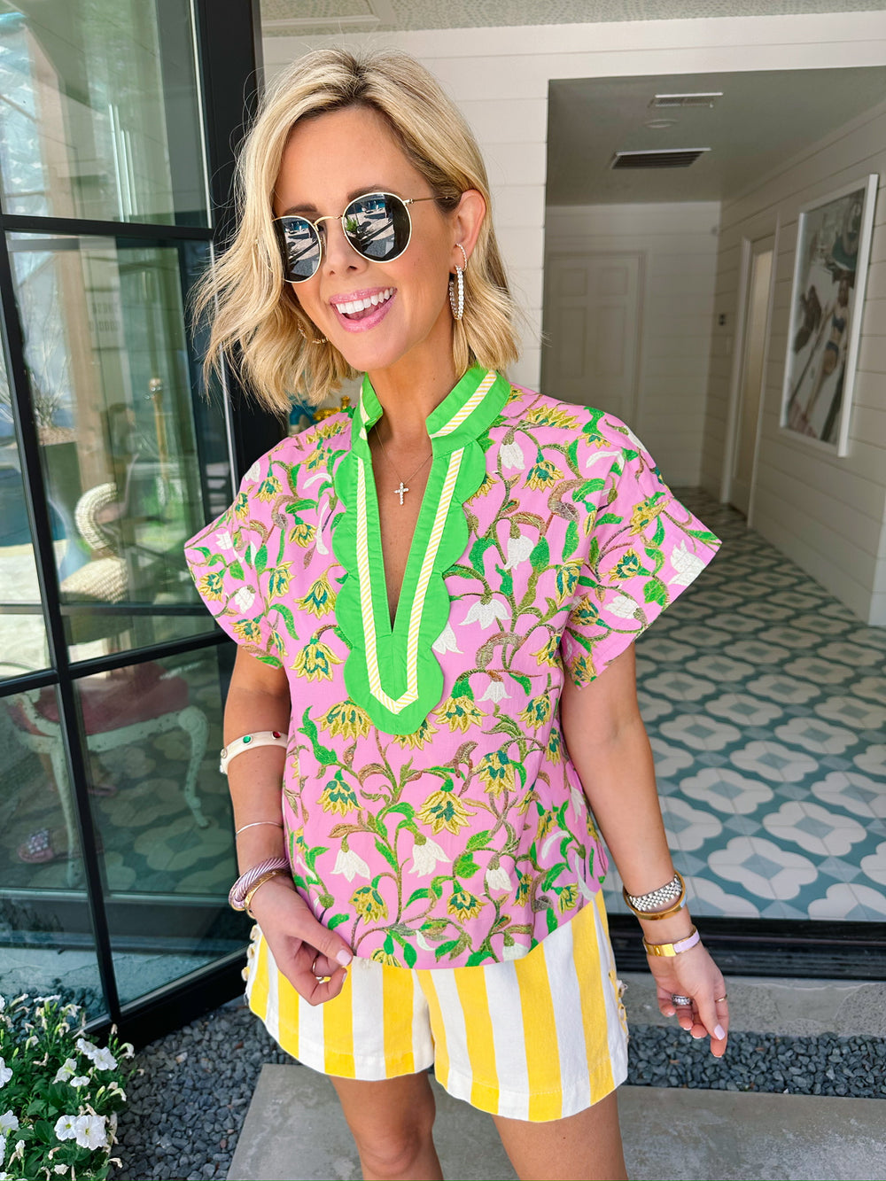 CALL ME WONDERFUL FLORAL VNECK TOP - PINK/GREEN