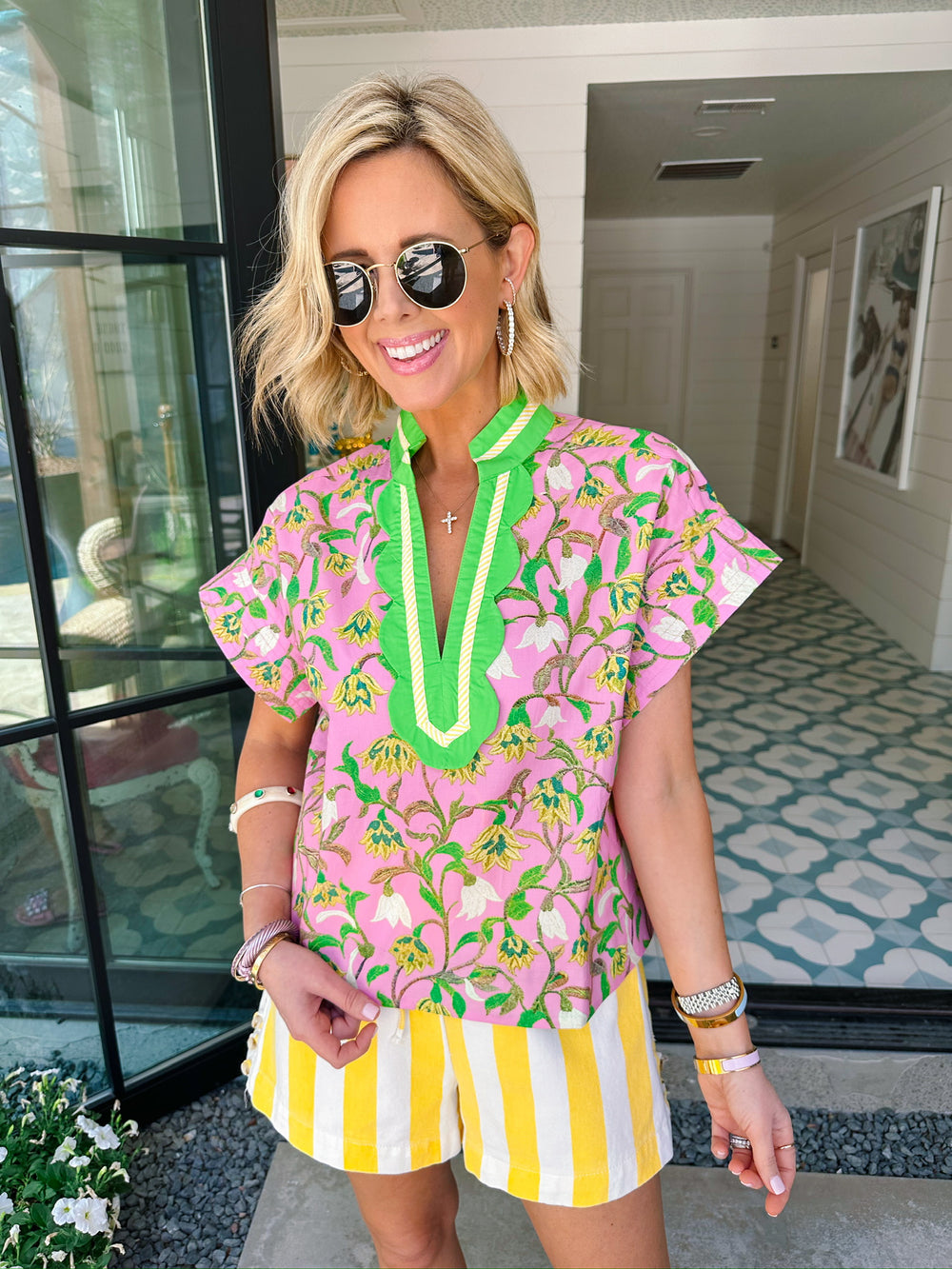 CALL ME WONDERFUL FLORAL VNECK TOP - PINK/GREEN