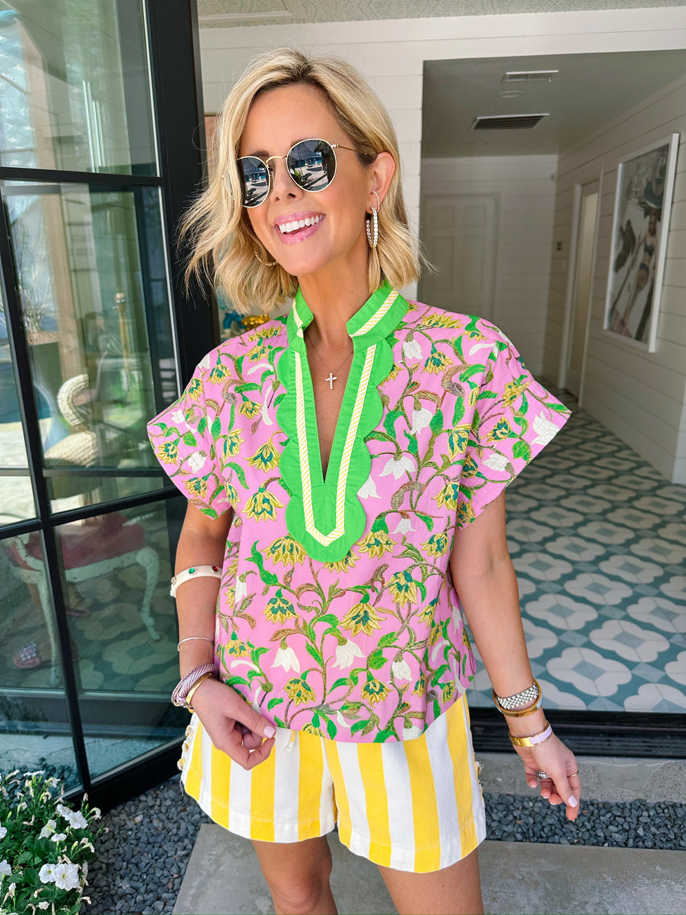 CALL ME WONDERFUL FLORAL VNECK TOP - PINK/GREEN