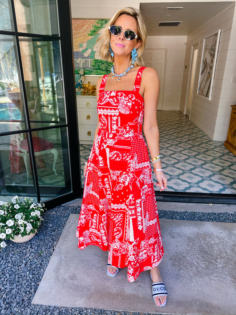 THE SUTTON BANDANA FLORAL MIDI DRESS - RED