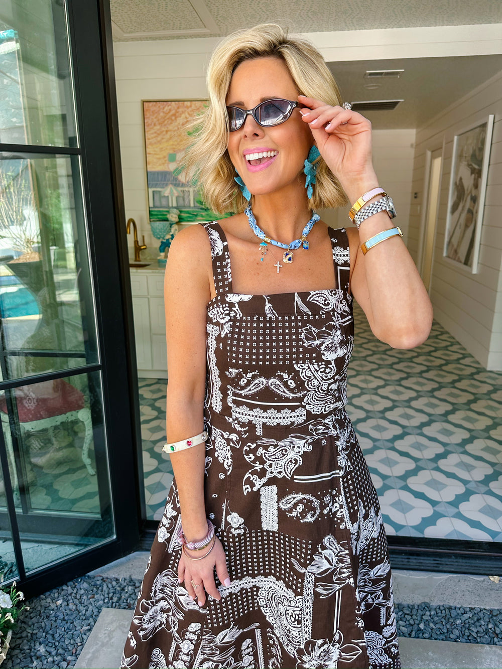 THE SUTTON BANDANA FLORAL MIDI DRESS - BROWN