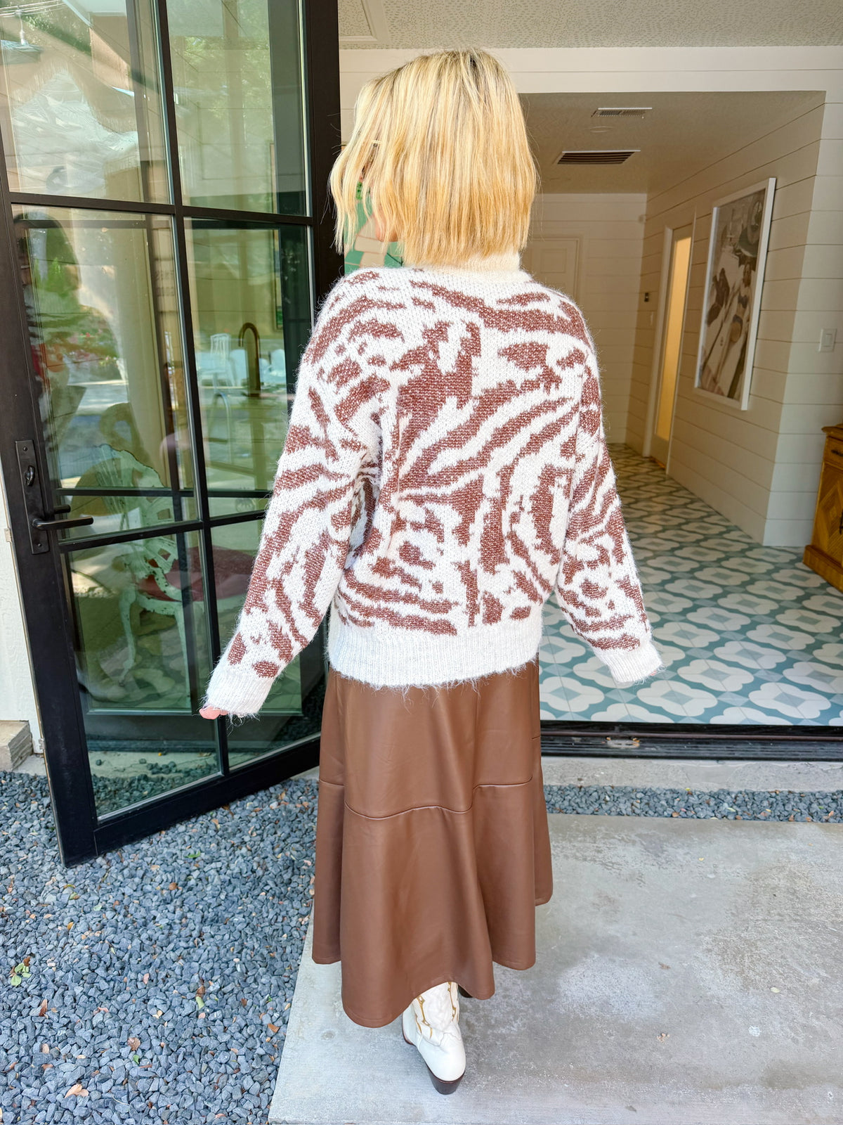 AMOUR TIGER MOCKNECK SWEATER - IVORY/BROWN