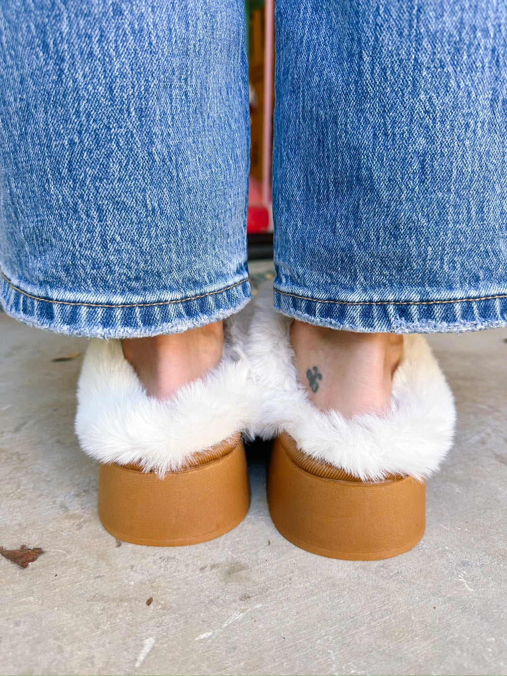 QUINN FLORAL FUR PLATFORM CLOG