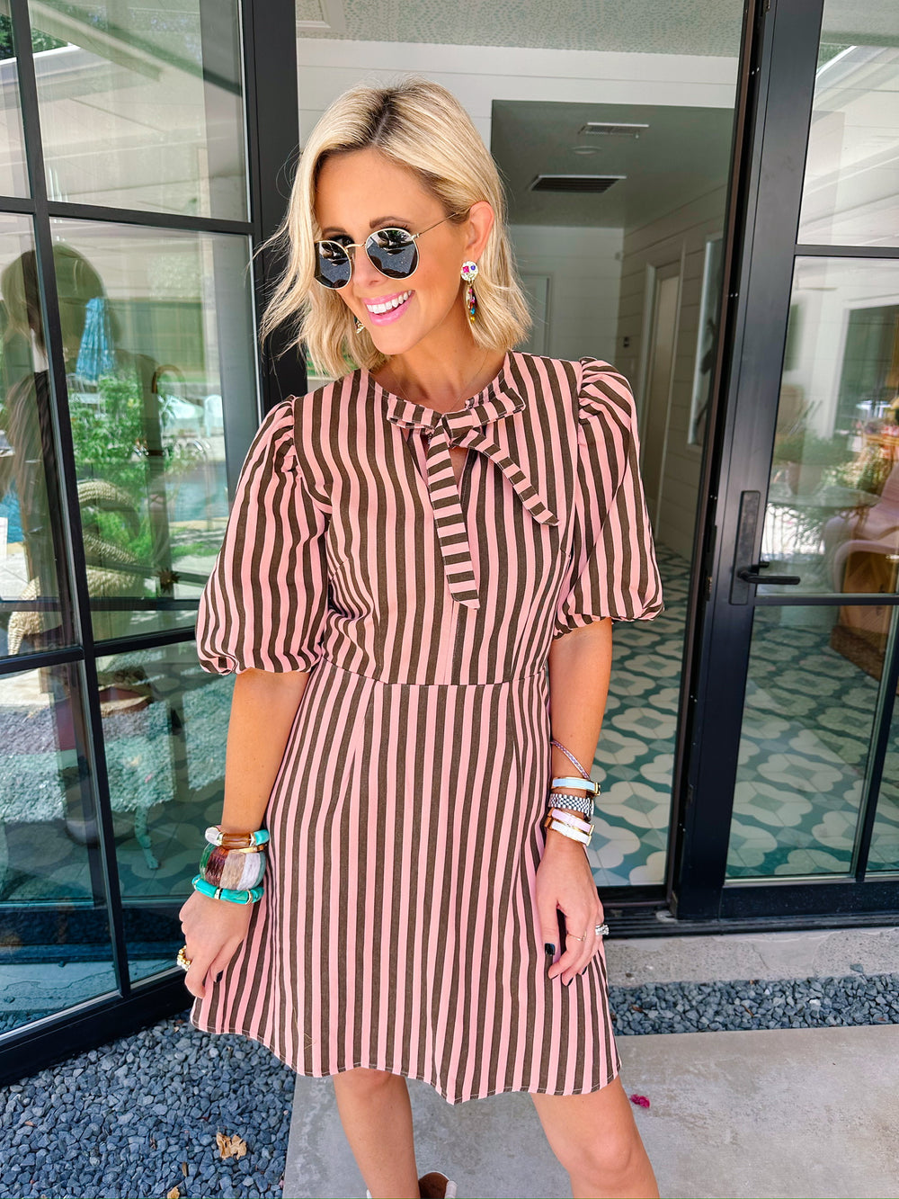 PEACH PERFECT STRIPES PUFF SLEEVE DRESS - PEACH/BROWN