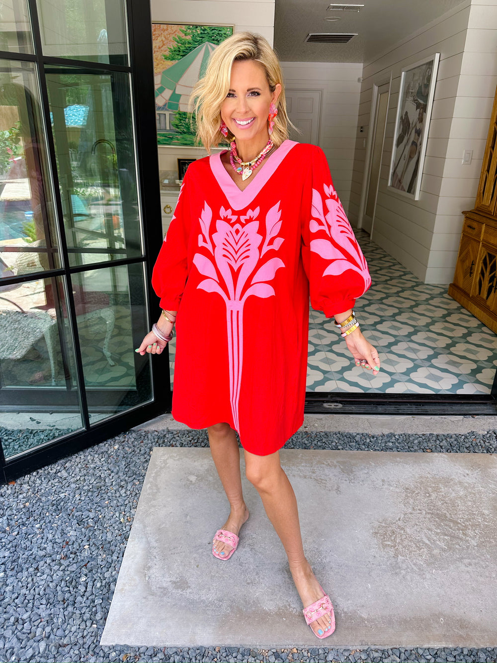 BE YOURSELF APPLIQUE PUFF SLEEVE DRESS - RED/PINK