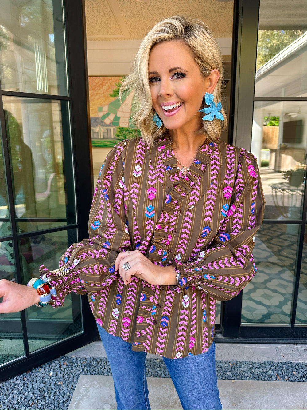 IN THE RIGHT DIRECTION FLORAL VINE LONG SLEEVE TOP - BROWN