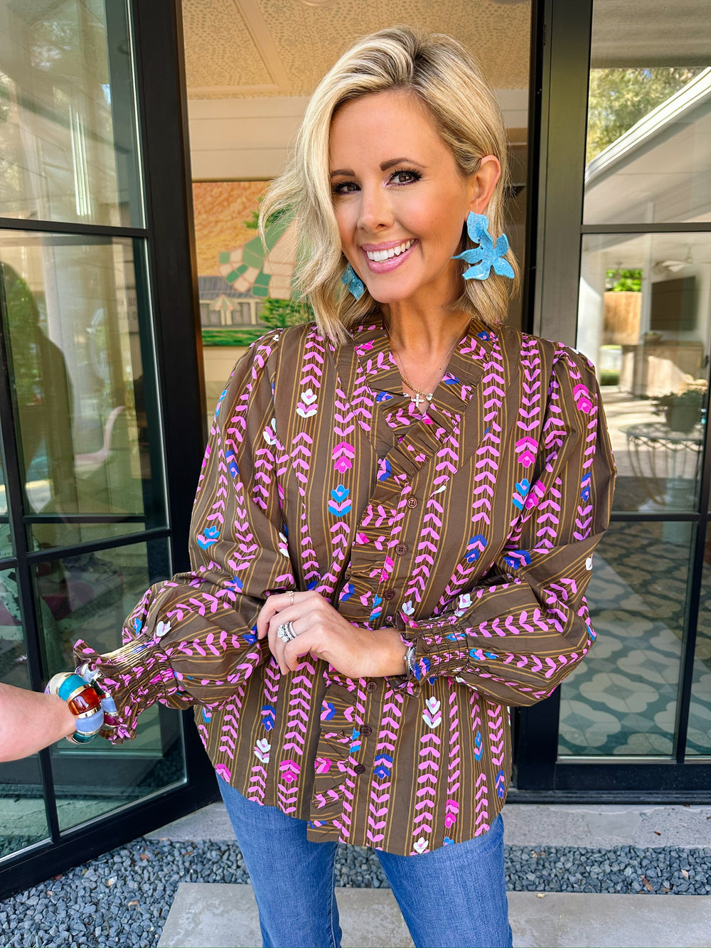 IN THE RIGHT DIRECTION FLORAL VINE LONG SLEEVE TOP - BROWN