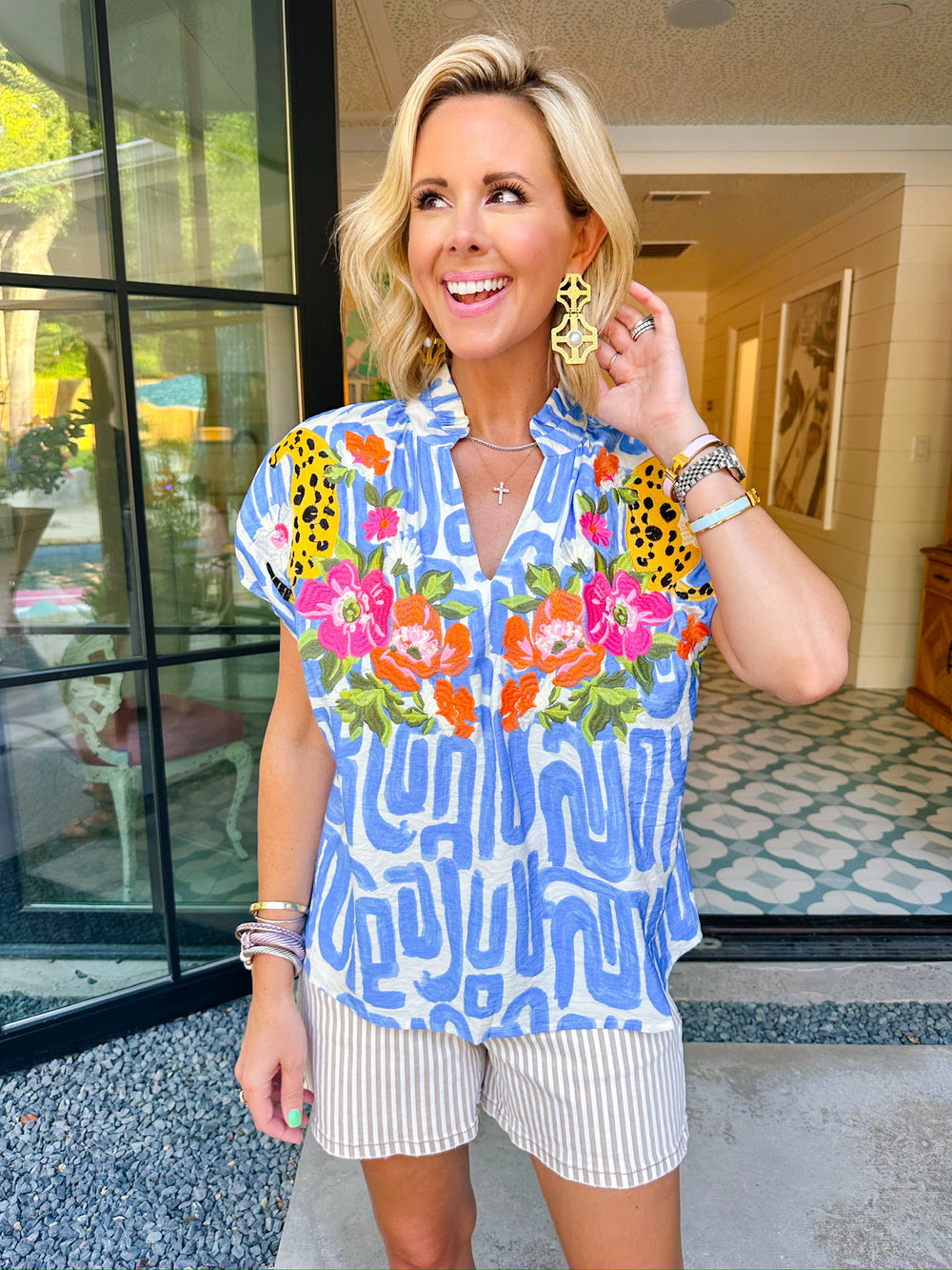 QUEEN OF THE JUNGLE FLORAL TOP - BLUE