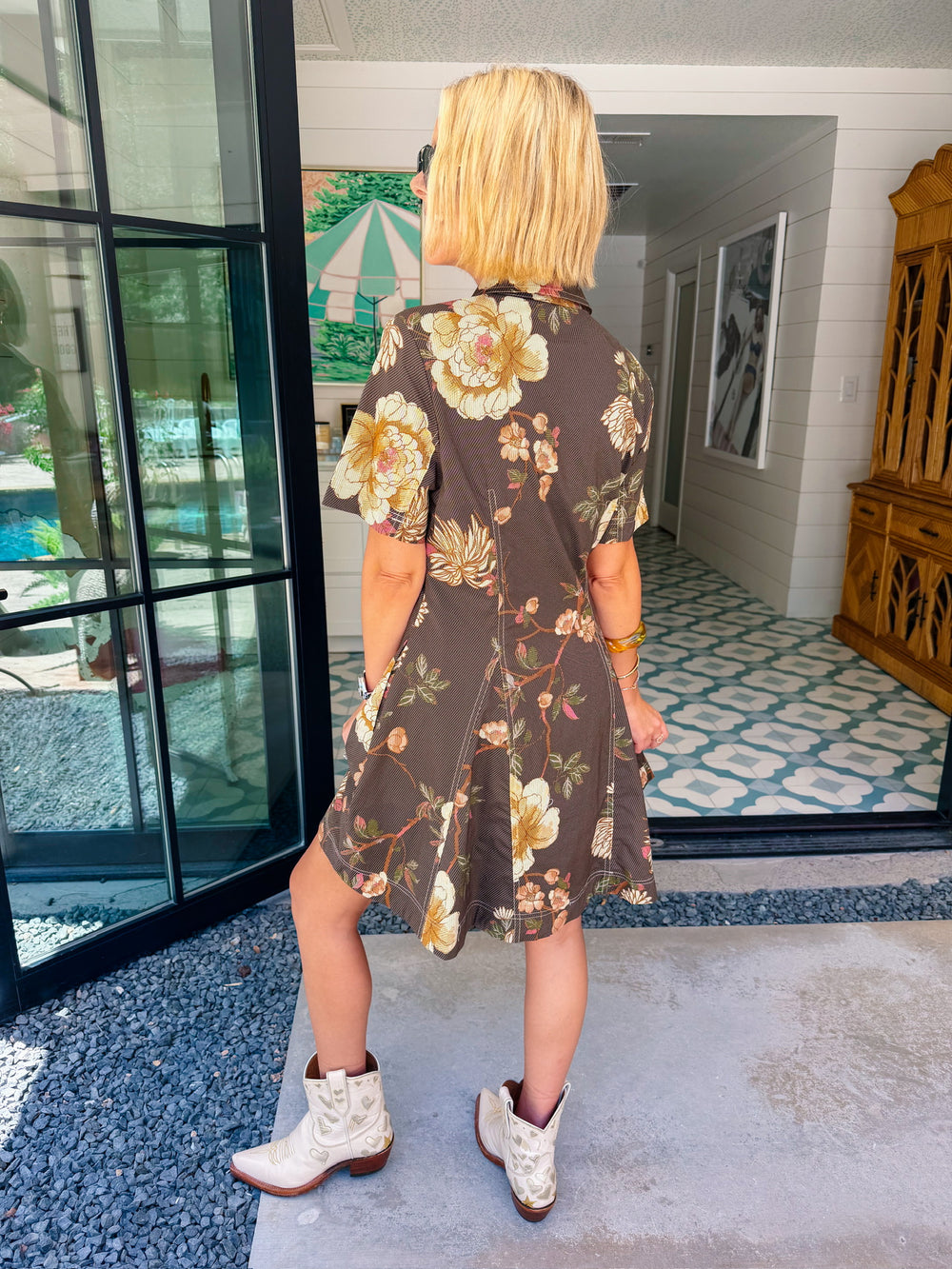 COLLECTED FLORALS BUTTON UP DRESS - BROWN