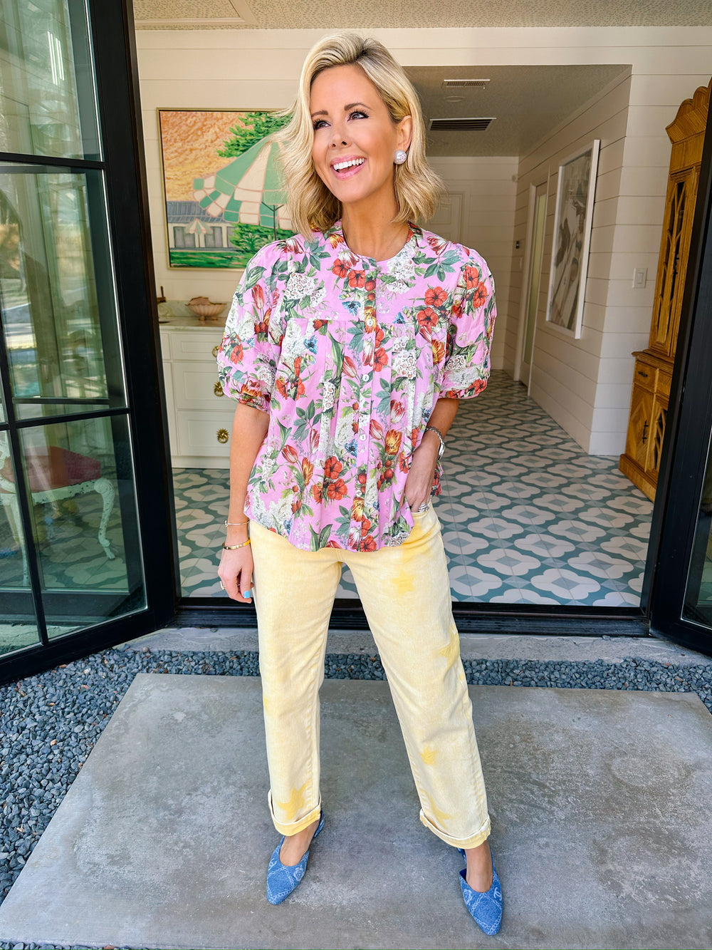 HUES OF BLOOMS HIBISCUS FLORAL TOP - PINK