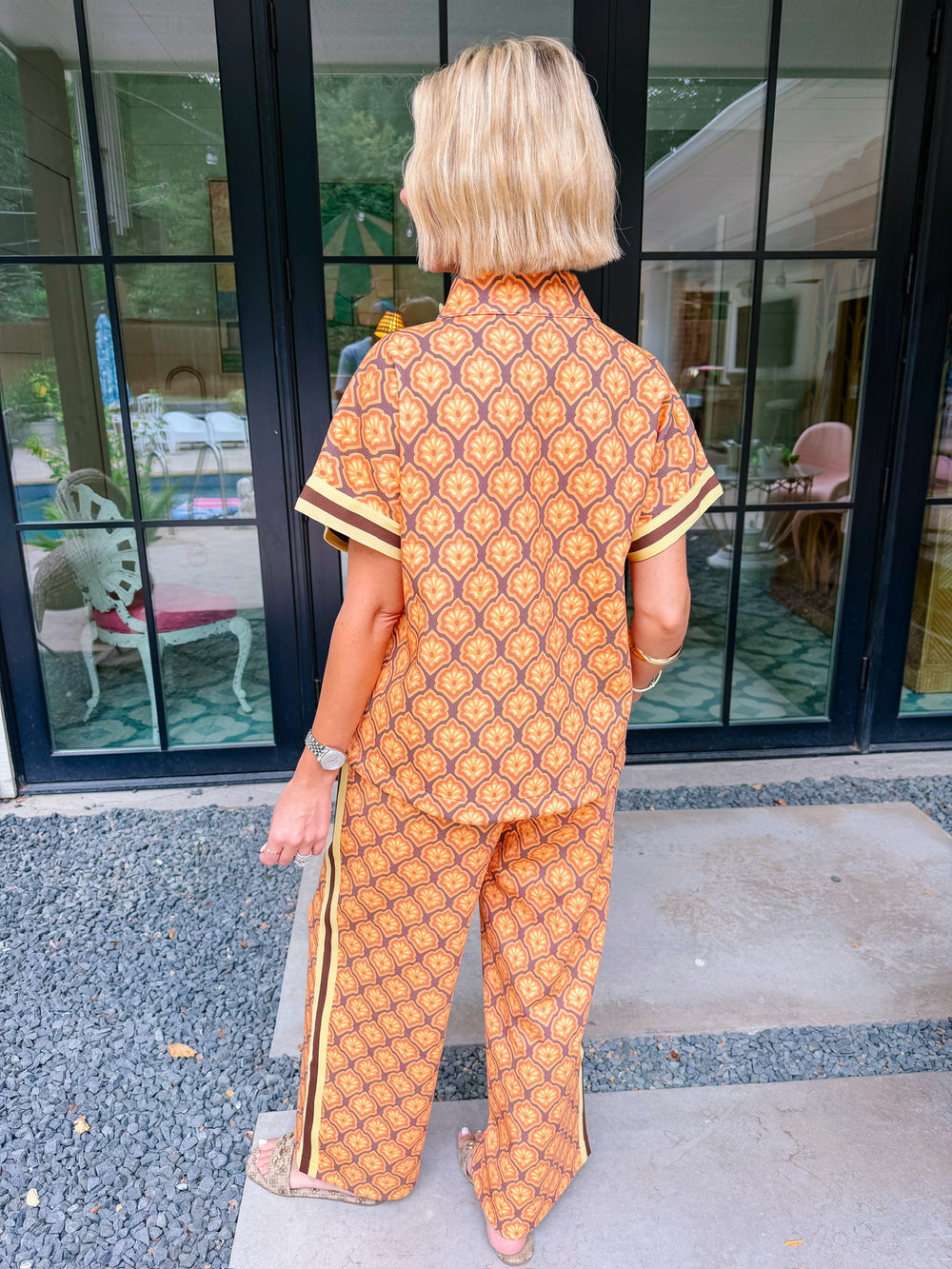 NEVER MISS A MOMENT FLORAL MEDALLION PANT SET - ORANGE