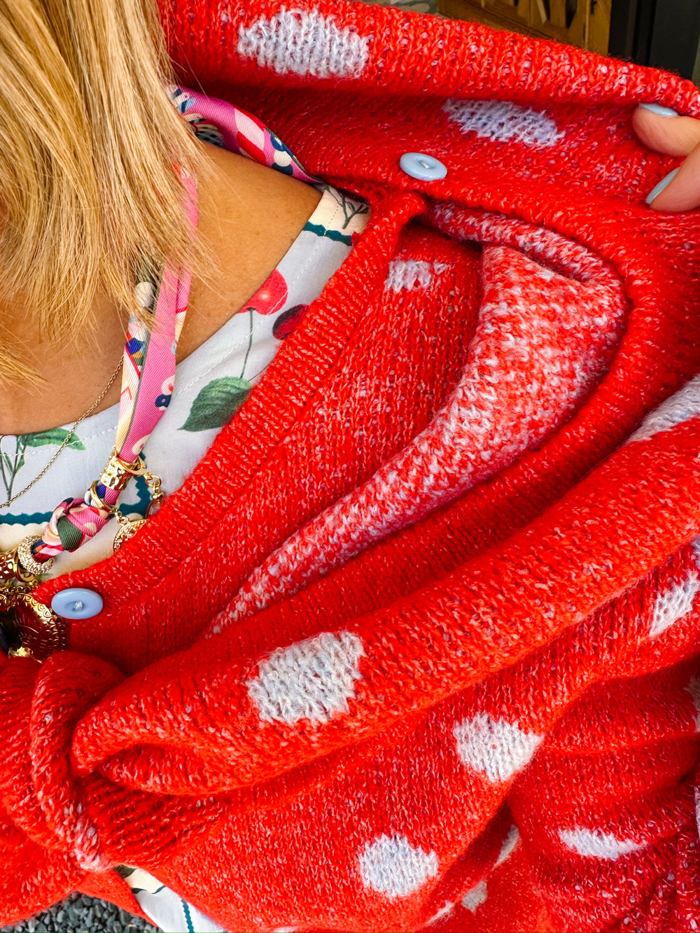 SPOT THE FUN SCARF CARDIGAN - RED
