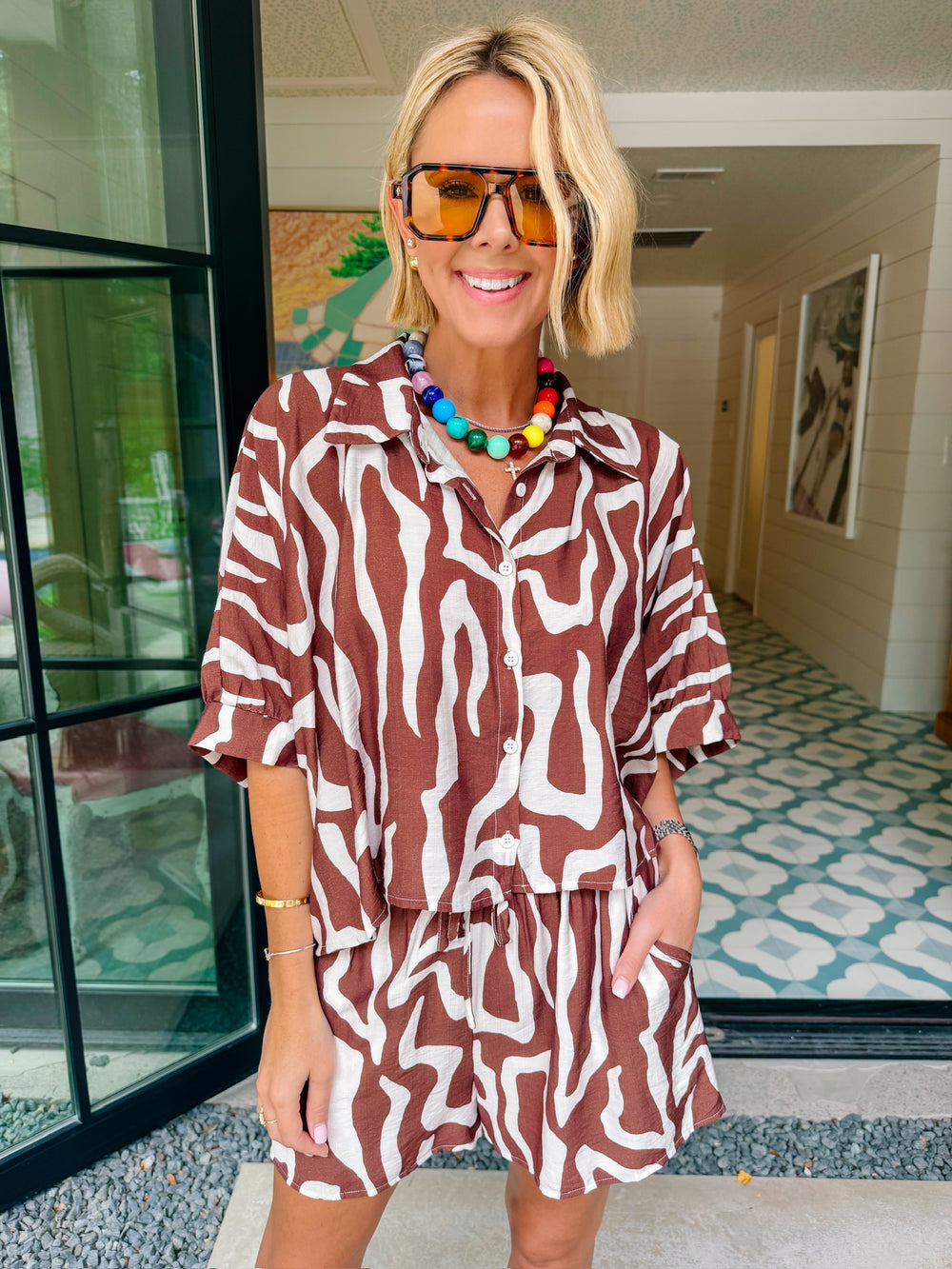 BLUR THE LINES ZEBRA SHORT SET - BROWN