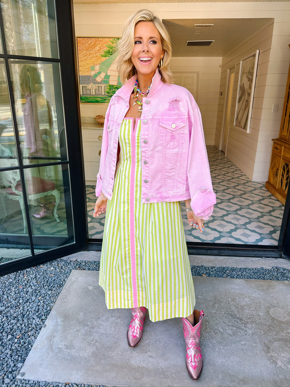 EVERYTHING IS POSSIBLE DISTRESSED DENIM JACKET - PINK