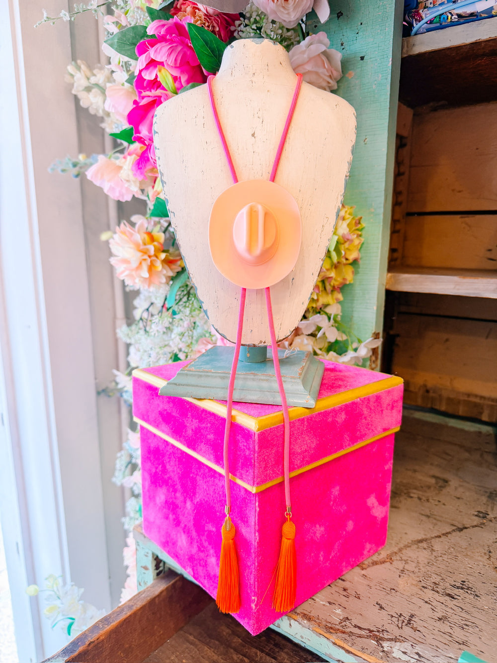 COWBOY HAT BLUSH PINK BOLO - NEON PINK/ORANGE