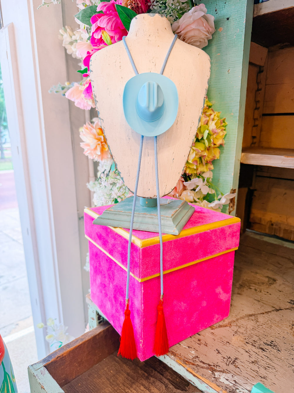 COWBOY HAT BABY BLUE BOLO - BLUE/RED