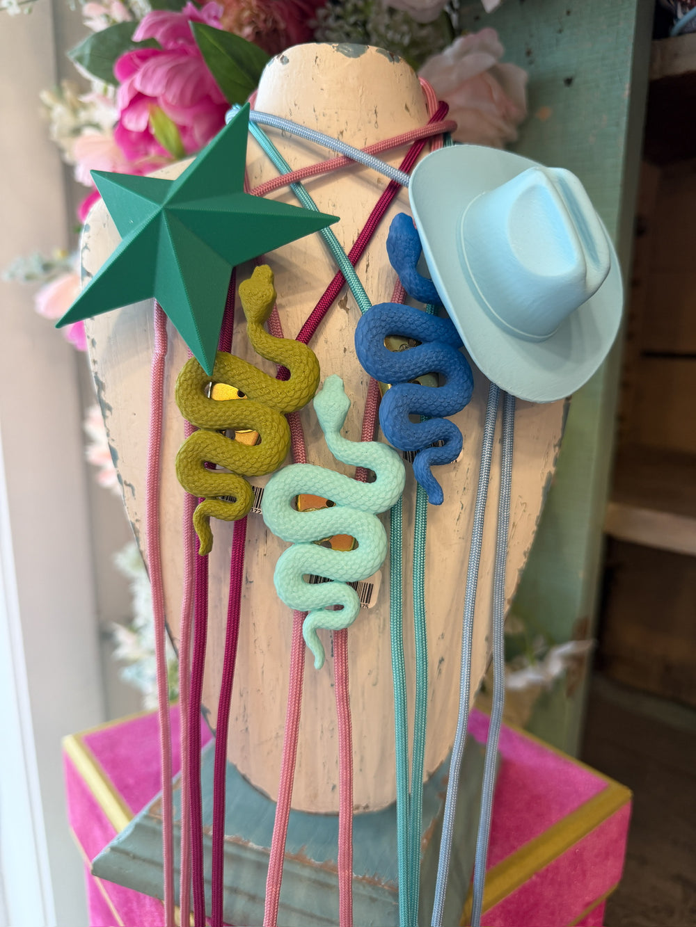 COWBOY HAT BABY BLUE BOLO - BLUE/RED