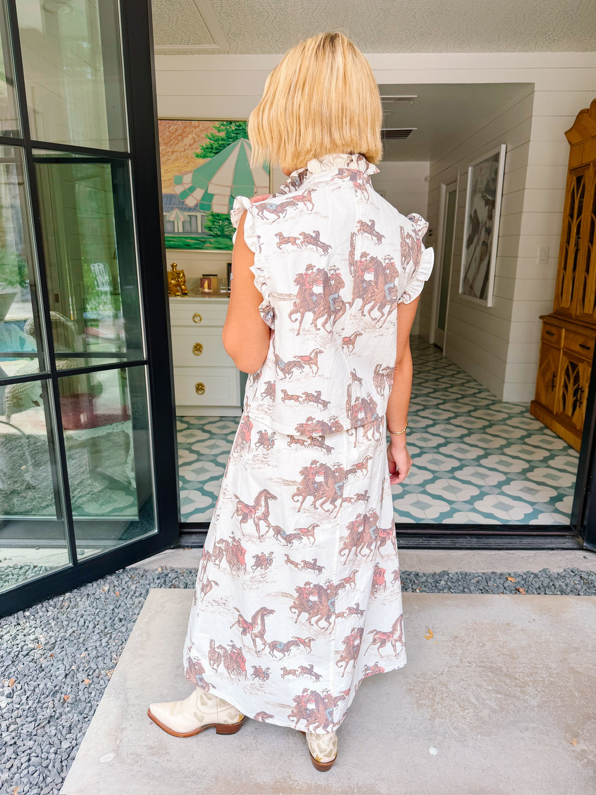 READY TO ROAM FREE HORSE RUFLE HEM TOP - CREAM