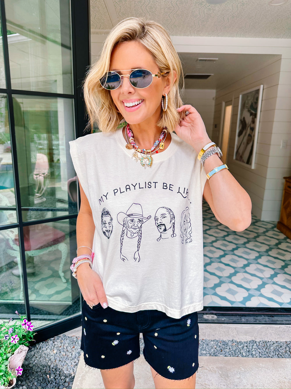 THE PLAYLIST MUSCLE TEE - CREAM
