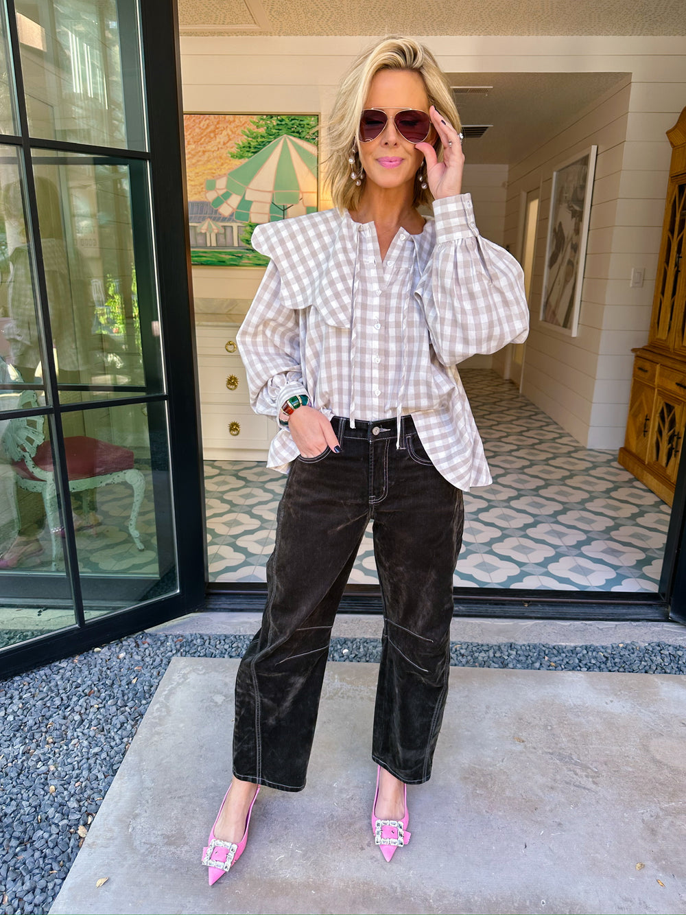 GIVING GINGHAM SCALLOP COLLAR TOP - BEIGE