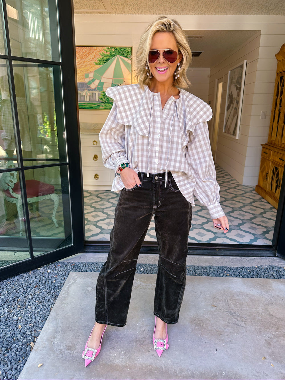 GIVING GINGHAM SCALLOP COLLAR TOP - BEIGE