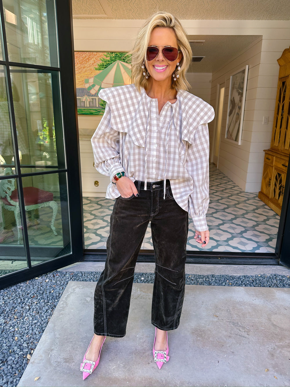 GIVING GINGHAM SCALLOP COLLAR TOP - BEIGE