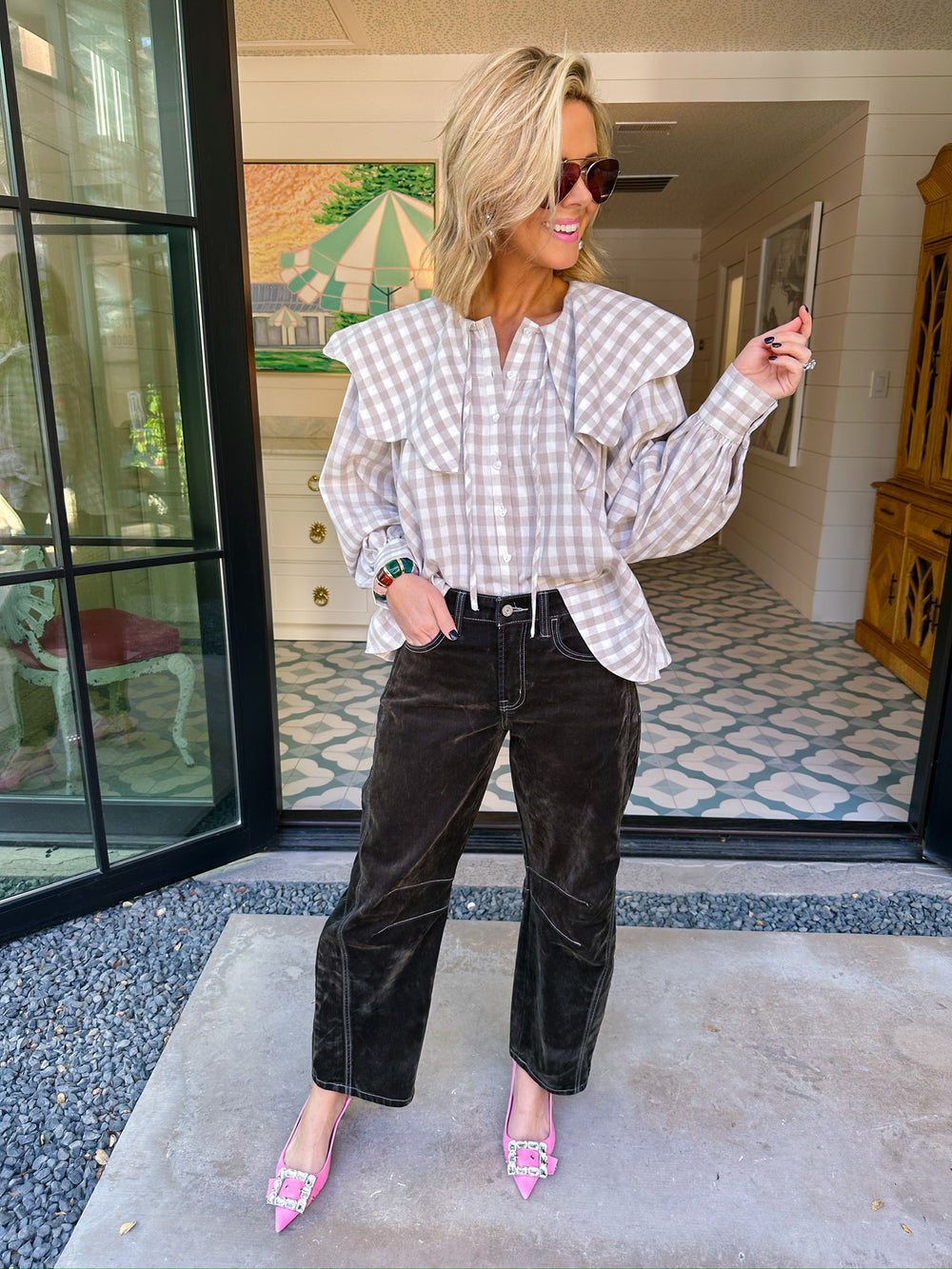 GIVING GINGHAM SCALLOP COLLAR TOP - BEIGE