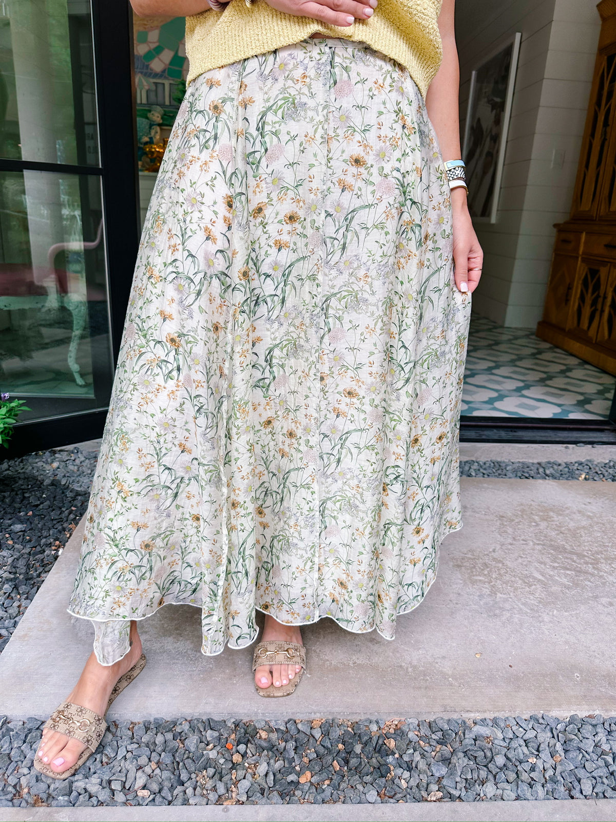 FREE FALLING FLORALS MIDI SKIRT - IVORY/GREEN