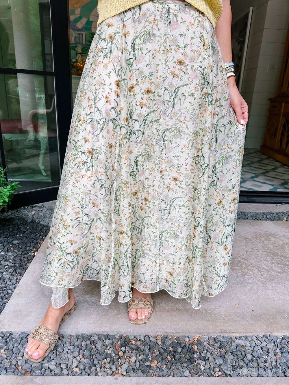 FREE FALLING FLORALS MIDI SKIRT - IVORY/GREEN