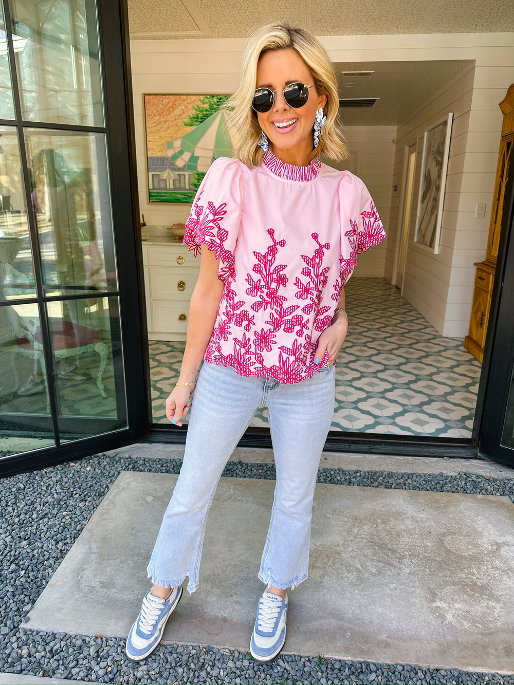 ABUNDANT BLOOMS EMBROIDERED TOP - PINK