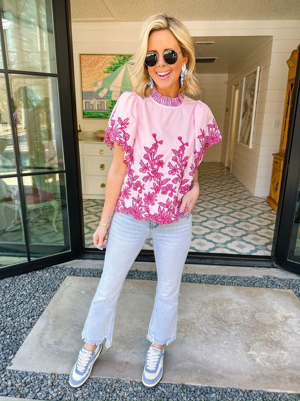 ABUNDANT BLOOMS EMBROIDERED TOP - PINK