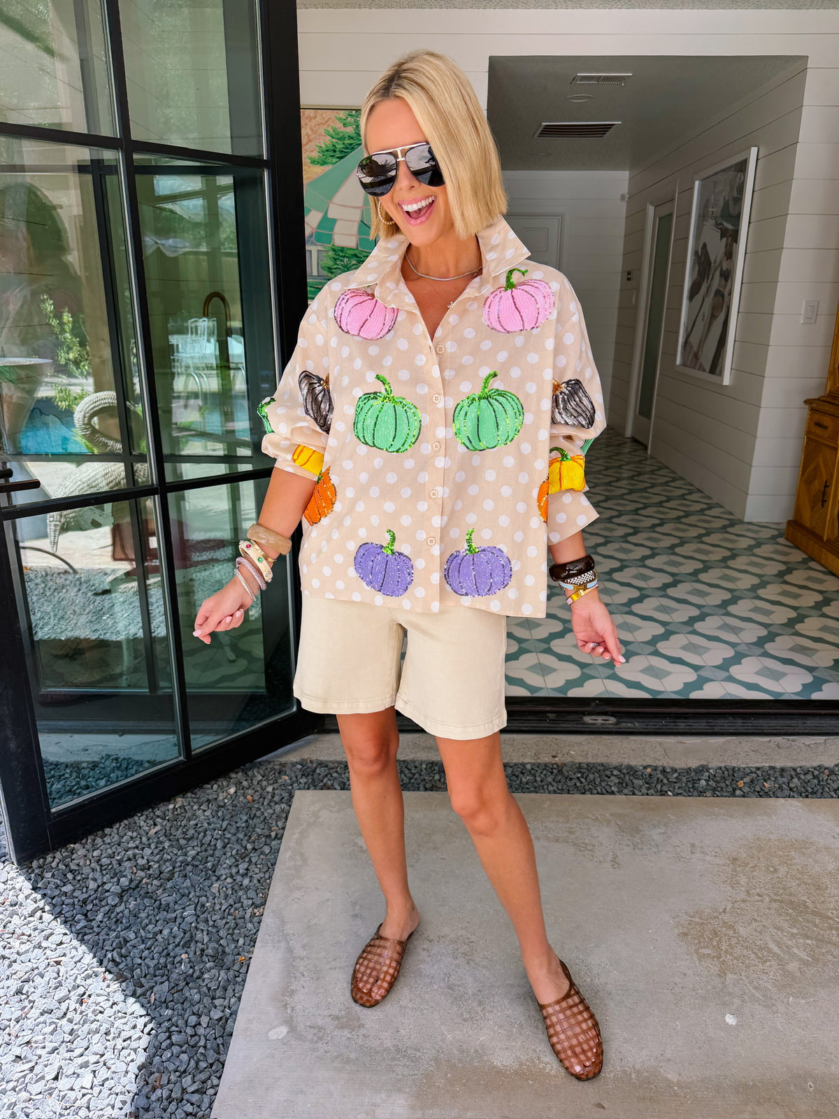 POLKADOT PUMPKIN BUTTON UP TOP - BEIGE/WHITE