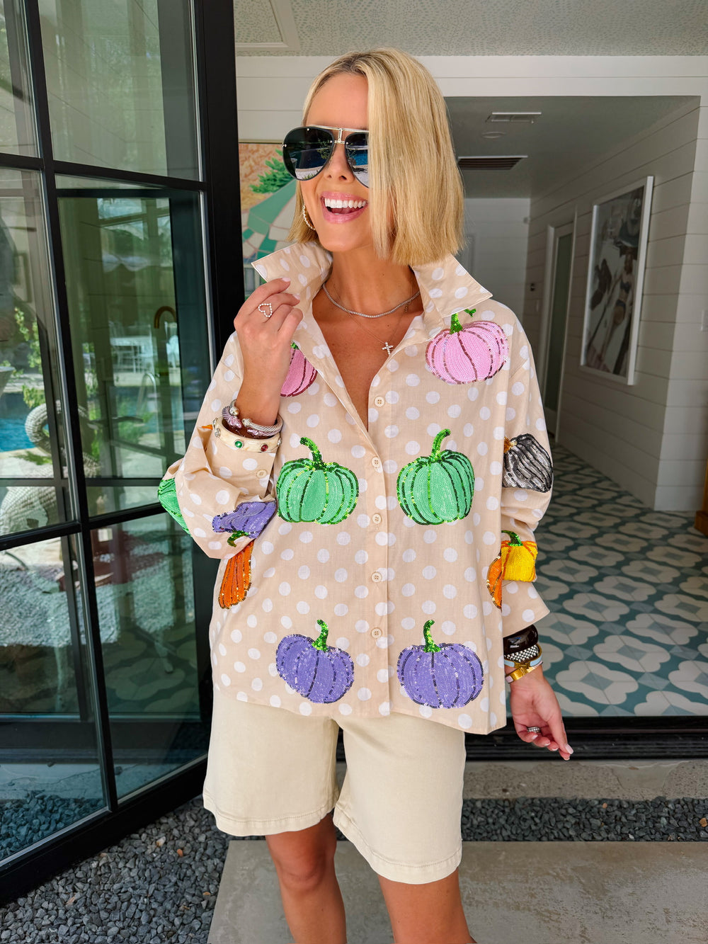 POLKADOT PUMPKIN BUTTON UP TOP - BEIGE/WHITE