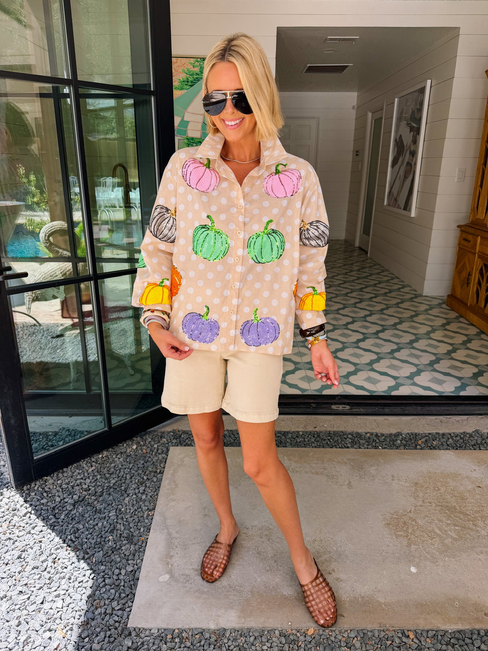 POLKADOT PUMPKIN BUTTON UP TOP - BEIGE/WHITE