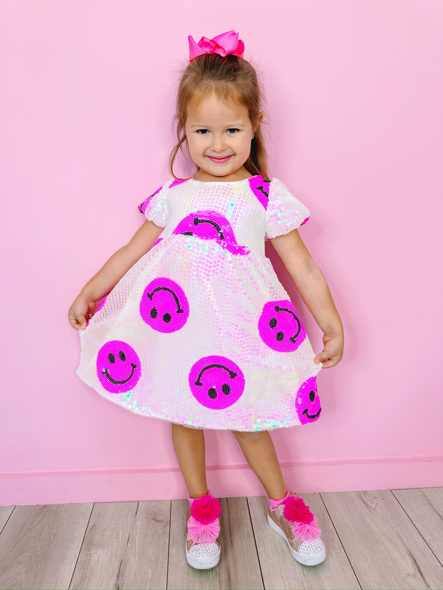 PINKIE HAPPY EMOJI DRESS