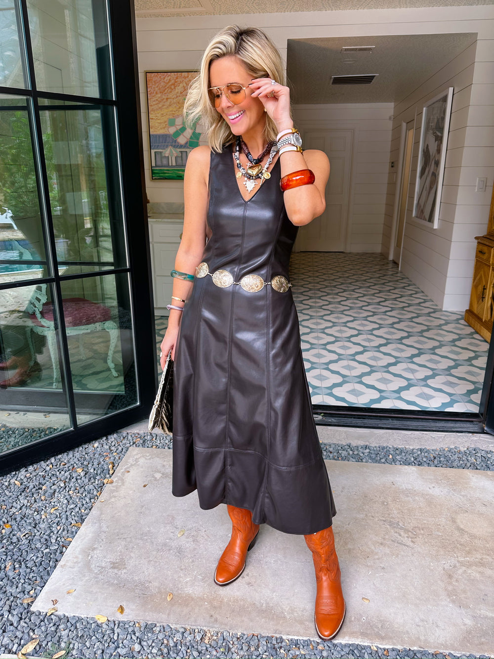 GLENDA VNECK MIDI DRESS - BROWN