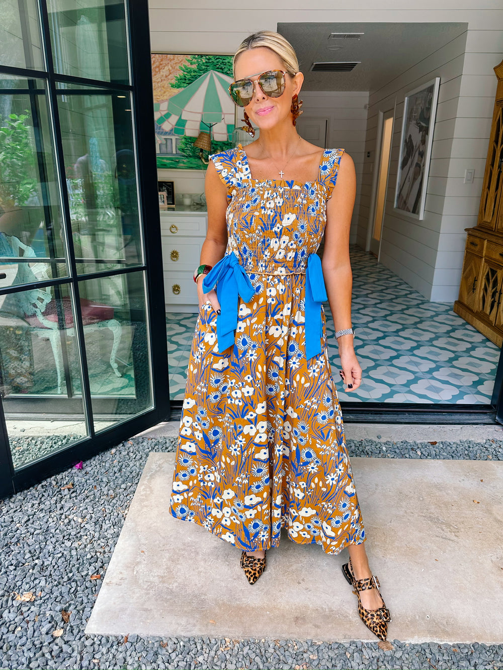 ELOISE FLORAL SMOCKED BOW MIDI DRESS - BROWN