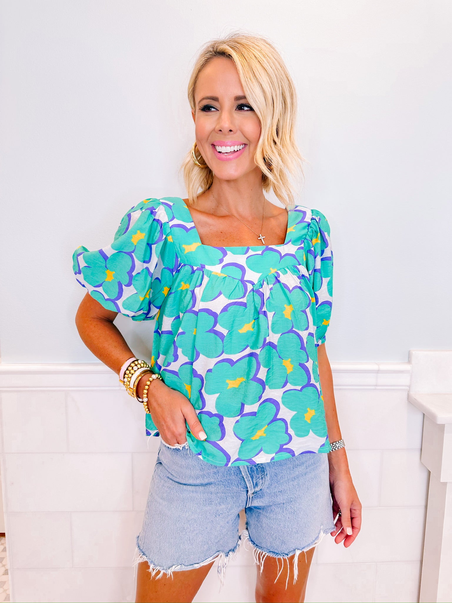 SOUNDS LIKE FUN FLORAL PUFF SLEEVE TOP - BLUE