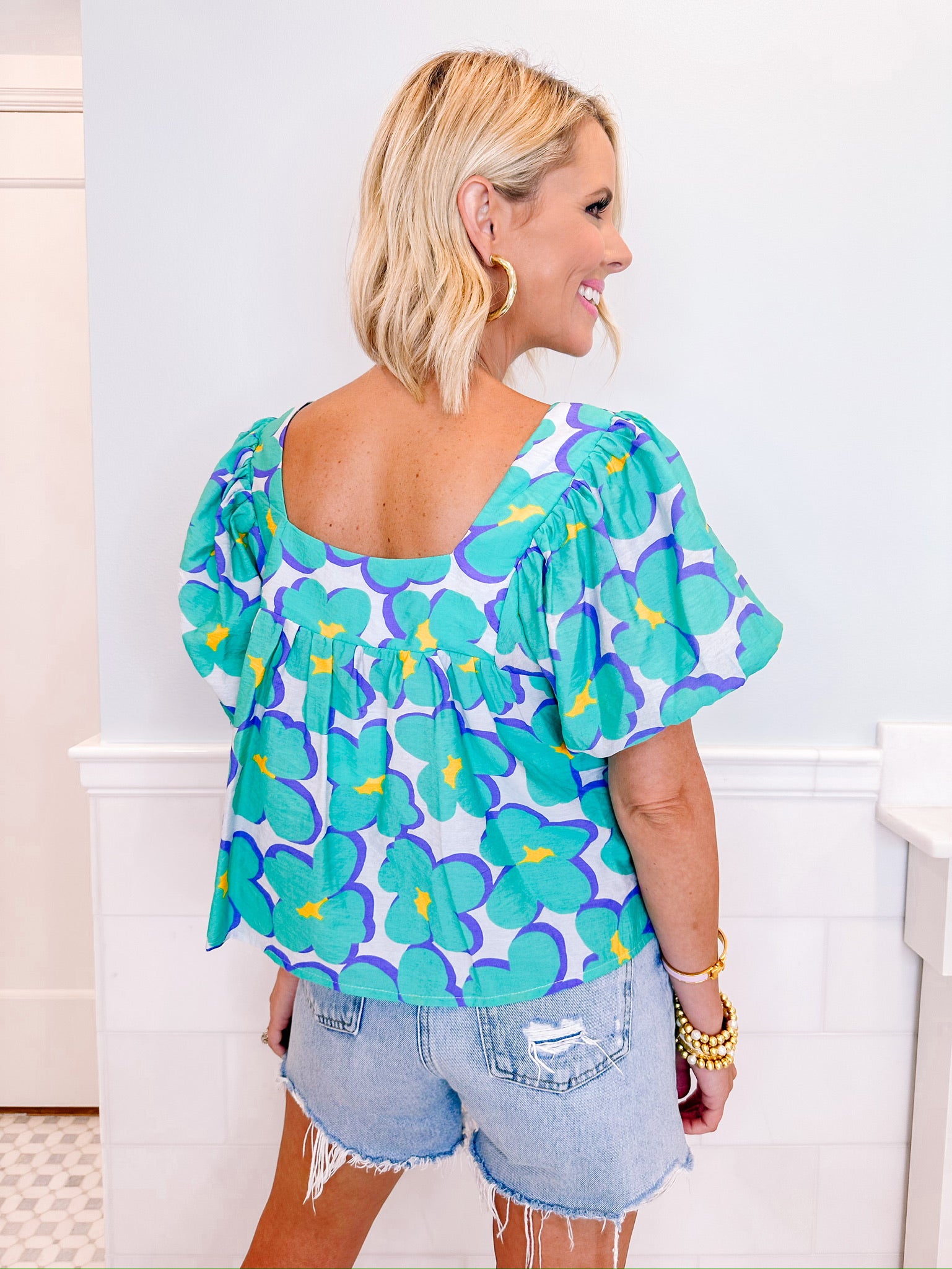SOUNDS LIKE FUN FLORAL PUFF SLEEVE TOP - BLUE