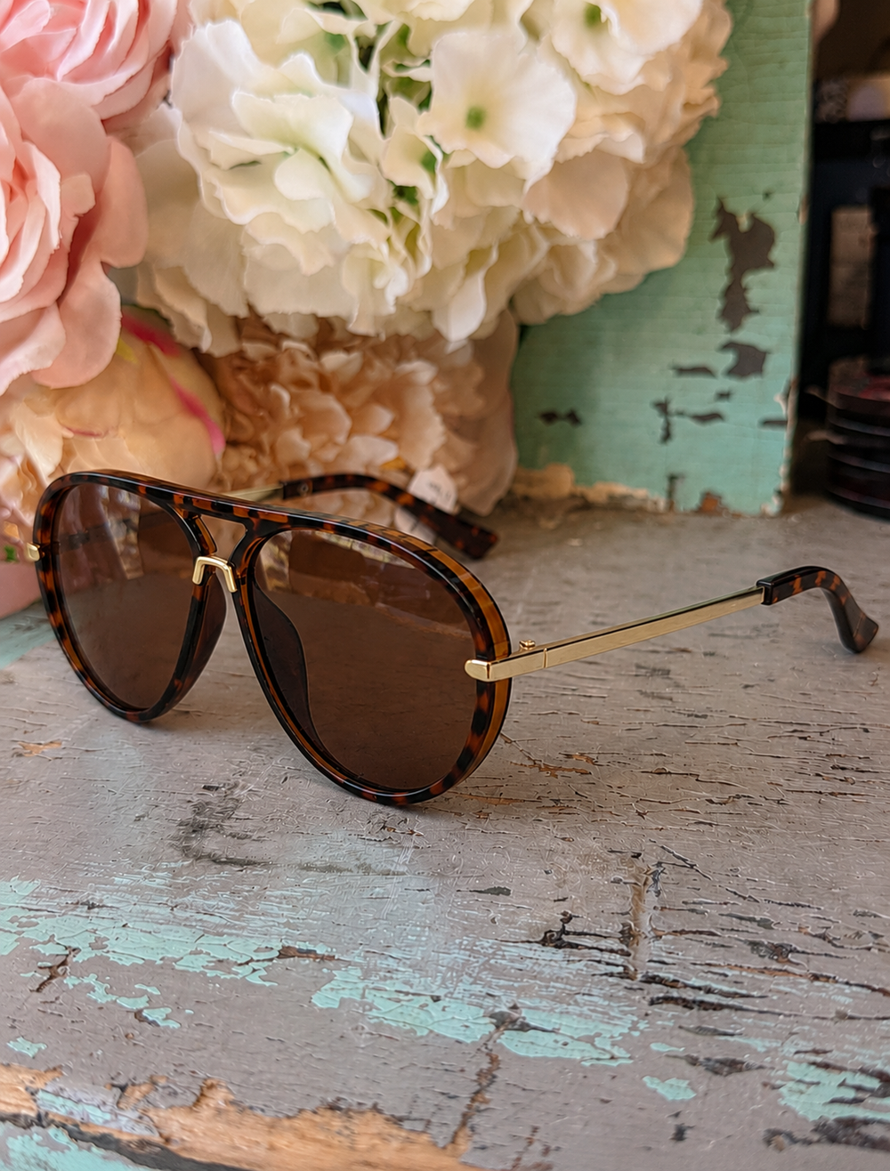 OLIVIA OVERSIZED AVIATOR SUNGLASSES - TORTOISE