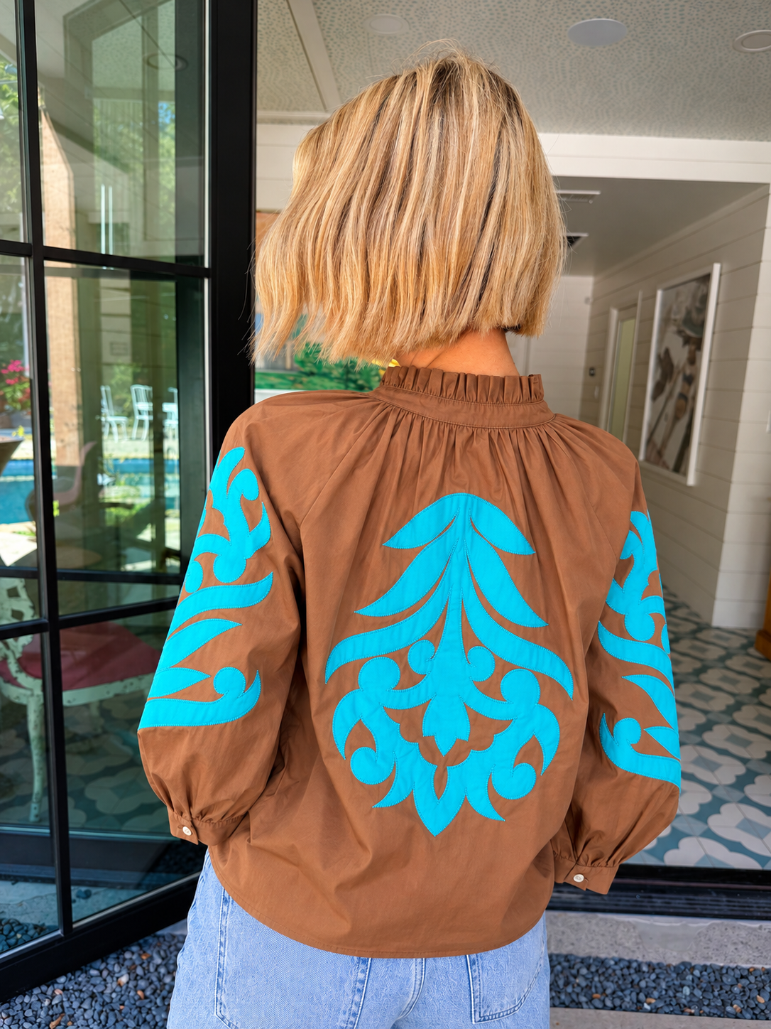 YOUR TRUE REFLECTION APPLIQUE TOP - BROWN/TURQUOISE